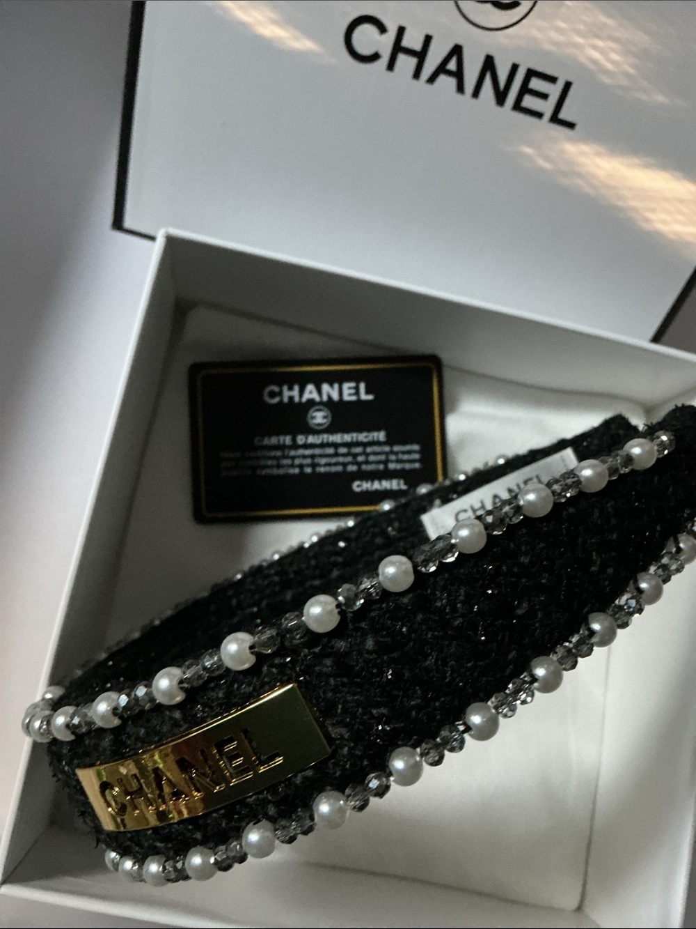 Authentic CHANEL  Black and Gold Pearl-Trim Headband - Picture 14 of 15